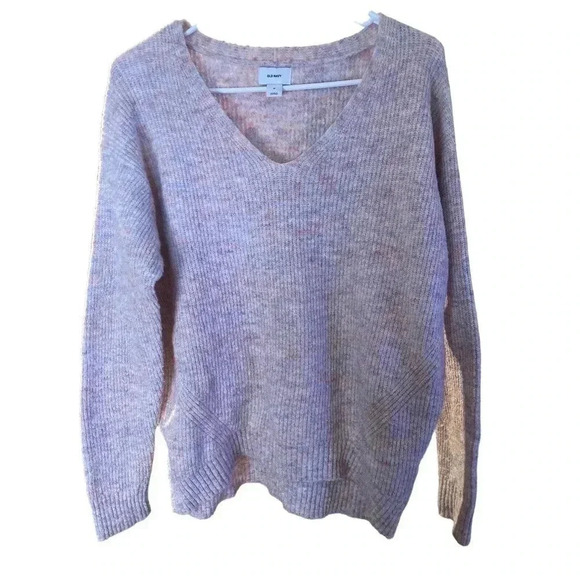 OLD NAVY SIZE MEDIUM LIGHT PURPLE SWEATER - Picture 1 of 2